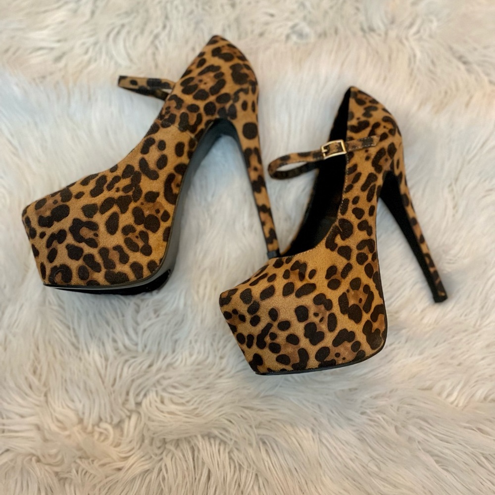Eye Candy Leopard Stiletto Heels, never worn.